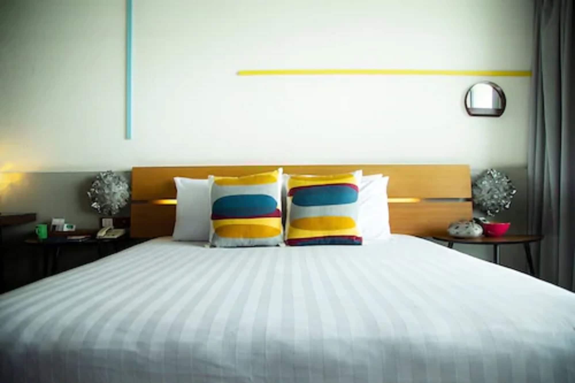 Baboona Beachfront Living Pattaya Esterno foto