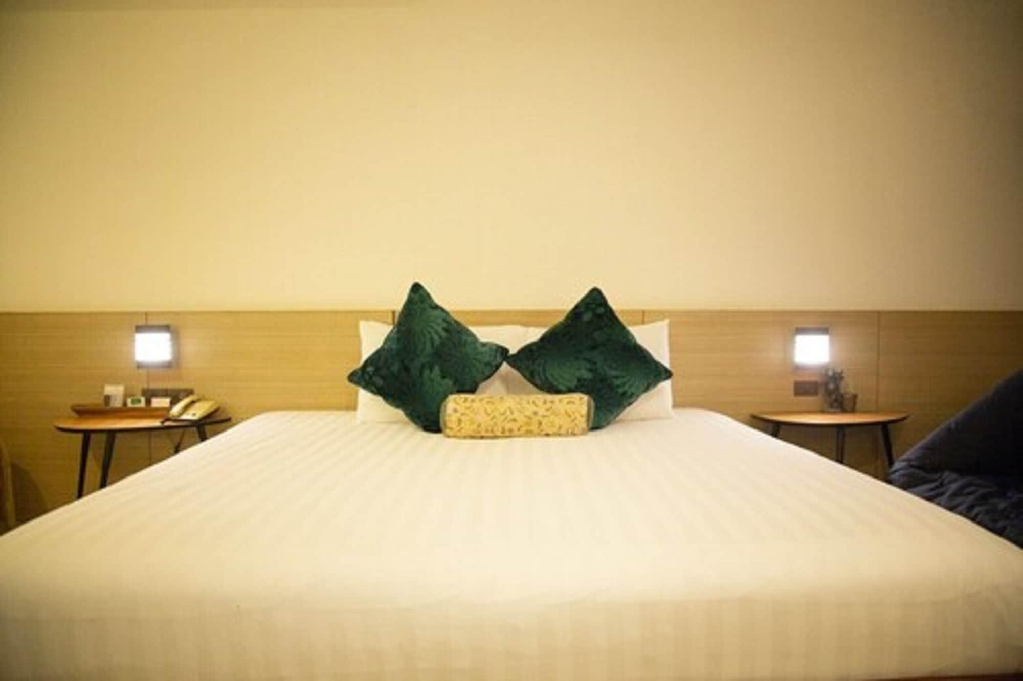 Baboona Beachfront Living Pattaya Esterno foto