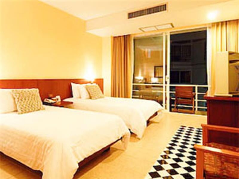 Baboona Beachfront Living Pattaya Esterno foto