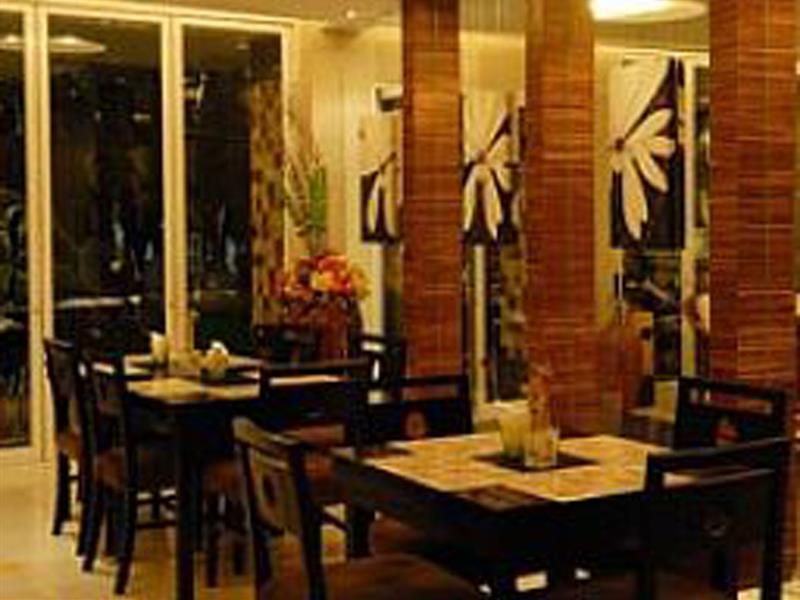 Baboona Beachfront Living Pattaya Esterno foto