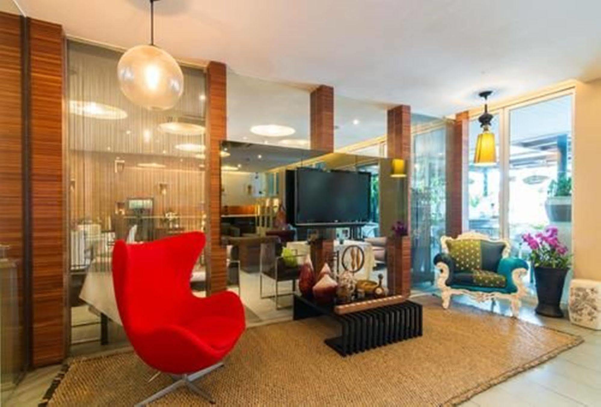 Baboona Beachfront Living Pattaya Esterno foto