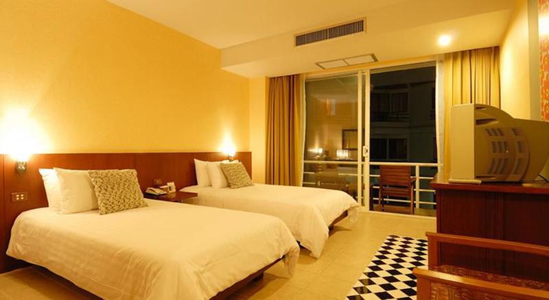 Baboona Beachfront Living Pattaya Esterno foto